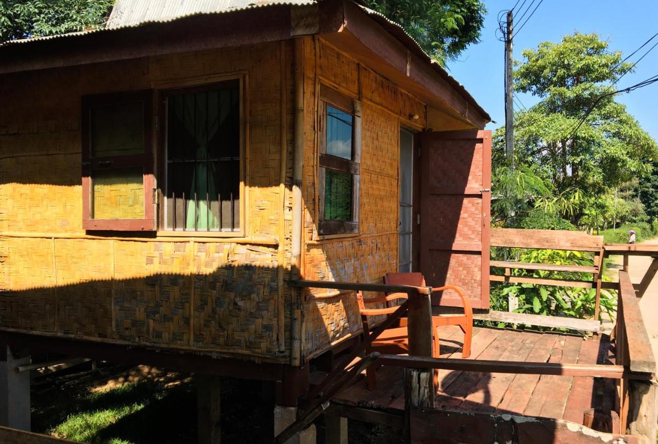 Golden Hut -Chill Bungalows In Town黄金泰式传统独栋小屋 Pai Εξωτερικό φωτογραφία